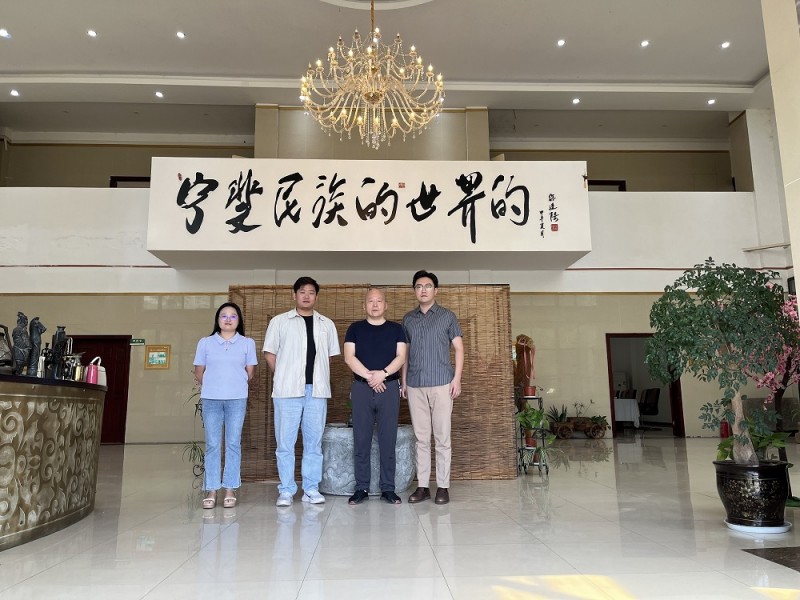 西南醫(yī)科大學(xué)，澳門科技大學(xué)劉博士來到與寧斐化妝品集團(tuán)尋求合作